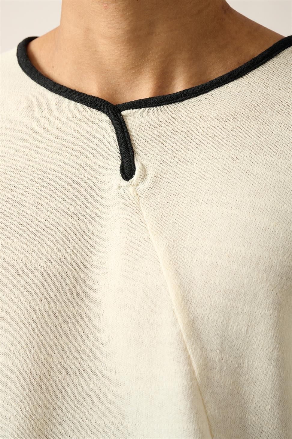 R-5798 Ecru Crew Neck Jacquard Sweatshirt with Piping Detail