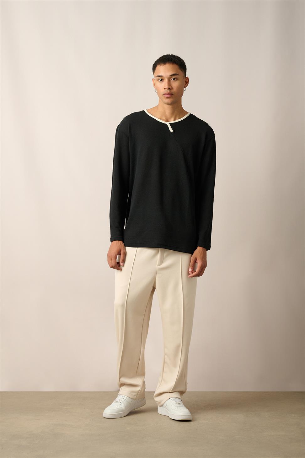 R-5798 Black Crew Neck Jacquard Sweatshirt with Piping Detail