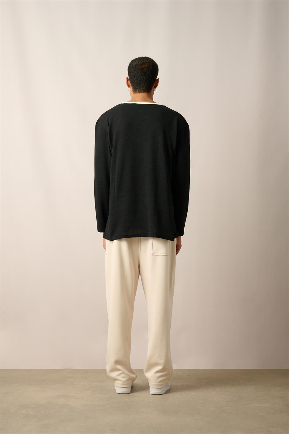 R-5798 Black Crew Neck Jacquard Sweatshirt with Piping Detail