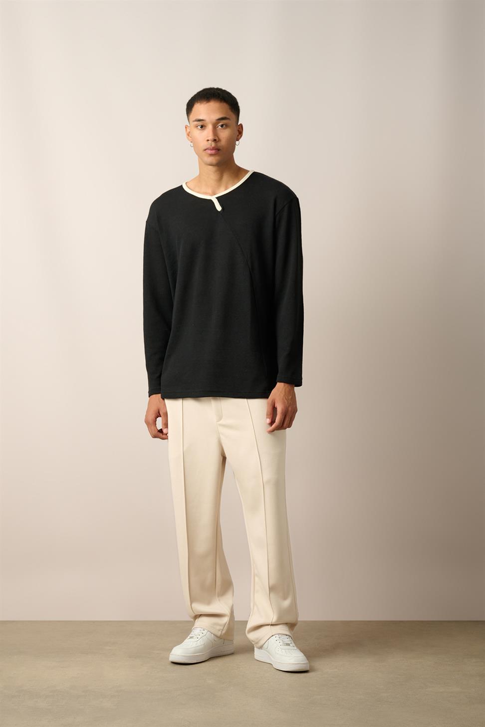 R-5798 Black Crew Neck Jacquard Sweatshirt with Piping Detail
