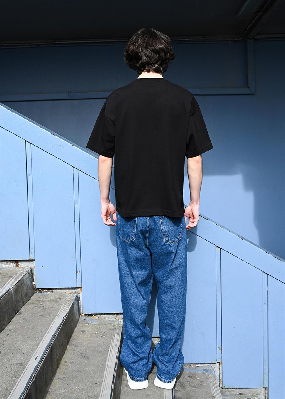R-5815 Patch Detail Printed Suprem T-Shirt – Black 100% Cotton