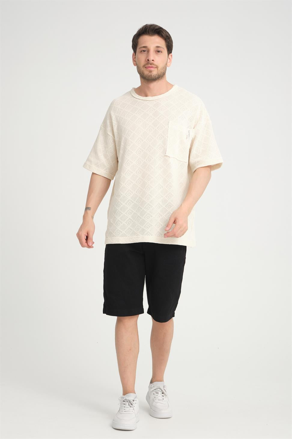 R-5832 Single Pocket Detail Knit T-Shirt
