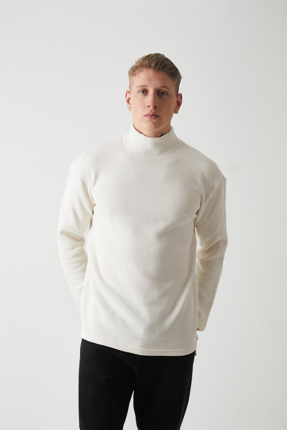 R-5849 Men’s Turtleneck Plain Knitted Sweater – White