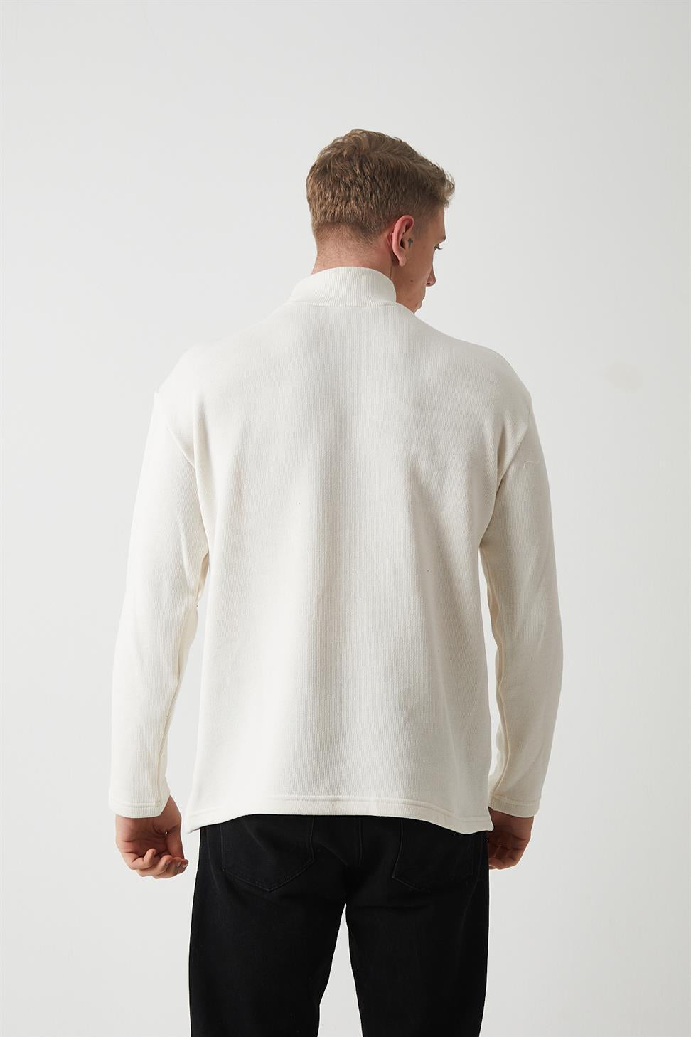 R-5849 Men’s Turtleneck Plain Knitted Sweater – White