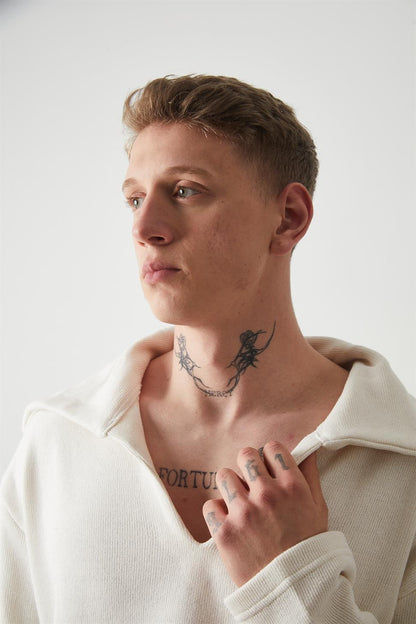 R-5850 Men’s Knitted Sweatshirt with Collar Detail – Ecru