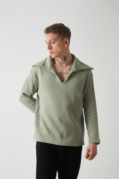 Men’s Knitted Sweatshirt with Collar Detail – Sage Green (R-5850)