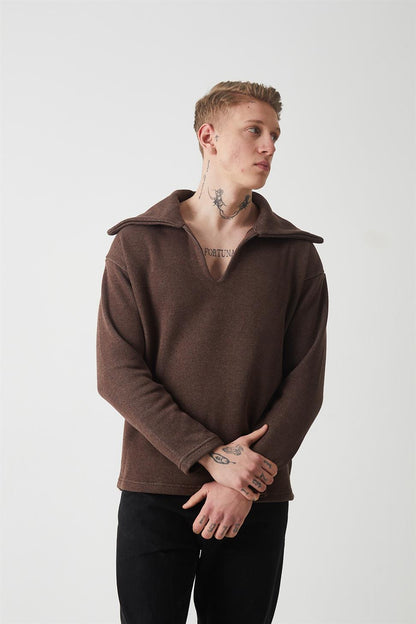 R-5850Men’s Knitted Sweatshirt with Collar Detail – Brown