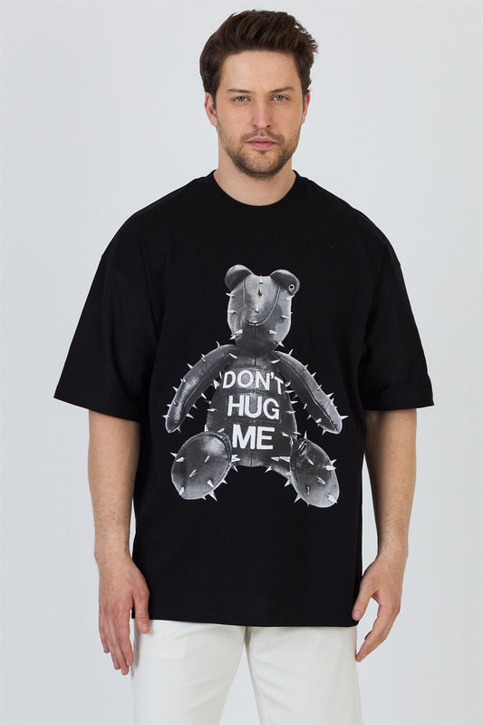 R-5860 R-5860 Men’s 100% Cotton Supima Jersey T-Shirt – Black Oversize with Bear Print “DON’T HUG ME” Detail
