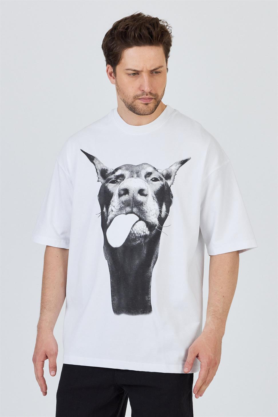 R-5861R-5861 Men’s 100% Cotton Supima Jersey T-Shirt – White Oversize with Dog Print Detail
