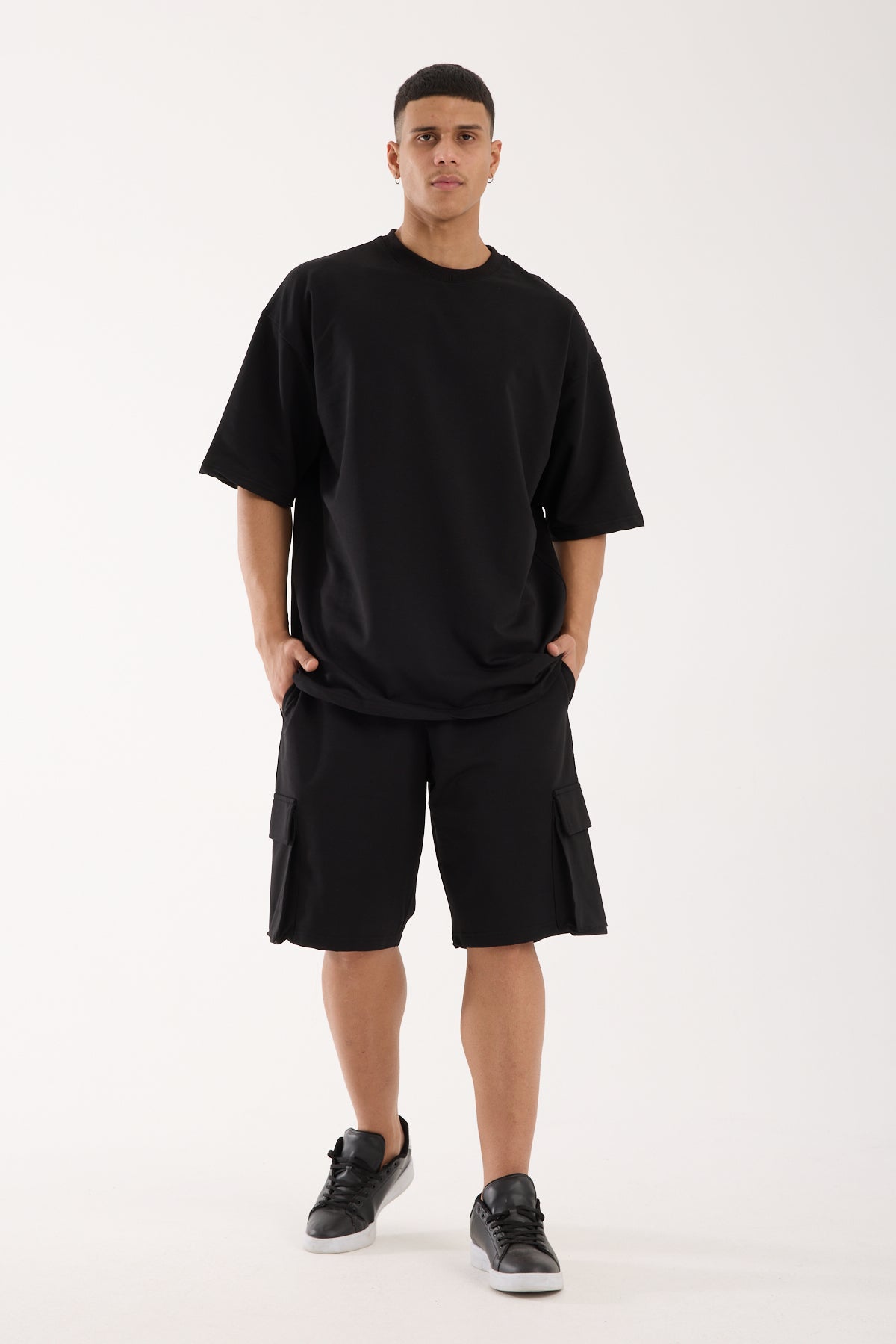 color-card:black color:black