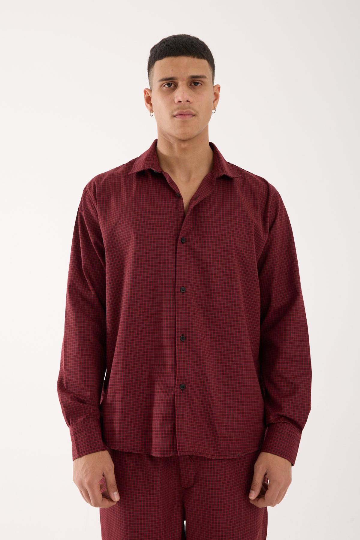 color:burgundy